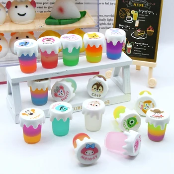 2pcs Casa de bonecas em Miniatura sorvete Copos Modelo de Conjunto Luminoso Tricolor arco-íris Creme Cup Fingir Jogar Mini Sobremesa de Alimentos de Cozinha de Brinquedo